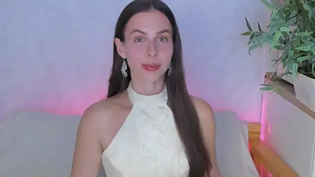 Teresa Hardly online show from September 23, 7:50 pm