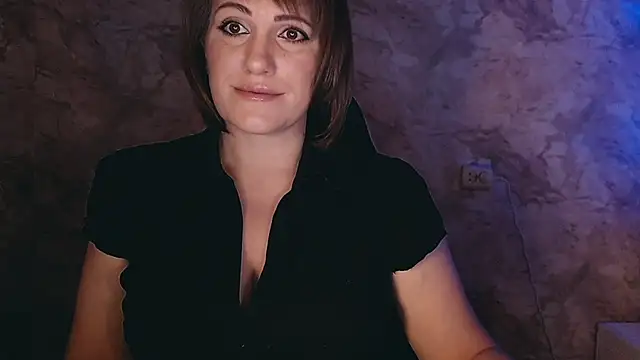Snapshot of _letty_ chatting on January 3, 10:51 pm  letty  online show from January 3, 10:51 pm