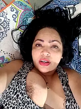 NIKOLE1301 online show from March 7, 8:33 pm