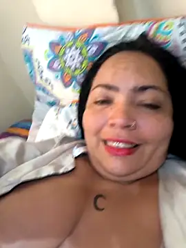 Snapshot of NIKOLE1301 chatting on February 10, 3:05 pm NIKOLE1301 online show from February 10, 3:05 pm