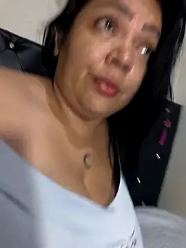 Snapshot of NIKOLE1301 chatting on February 16, 8:38 pm NIKOLE1301 online show from February 16, 8:38 pm