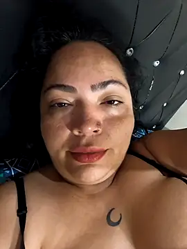 Snapshot of NIKOLE1301 chatting on February 21, 2:40 pm NIKOLE1301 online show from February 21, 2:40 pm