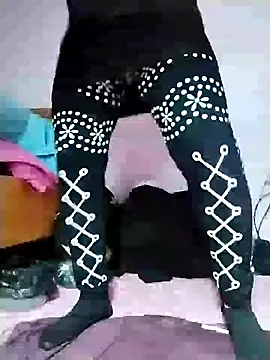 loveyou246 online show from January 10, 9:13 am