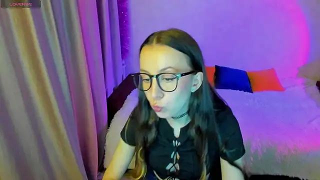 CurlySteph online show from September 26, 4:11 pm