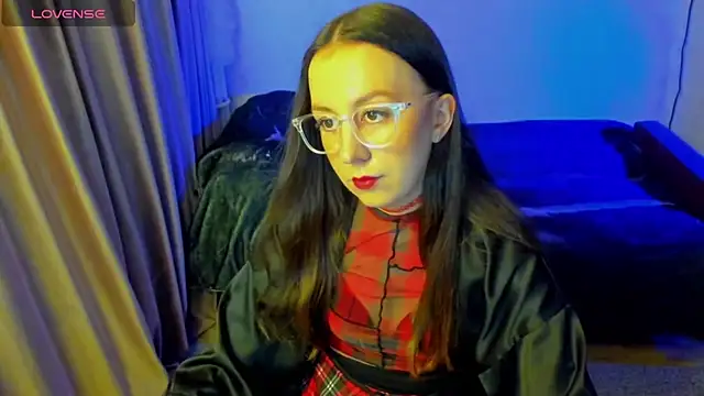 CurlySteph online show from May 25, 7:09 pm