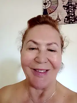 Hottie-Mom online show from September 21, 8:05 am