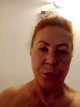 Hottie-Mom online show from October 30, 8:05 am