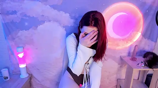 YunaPeace online show from April 16, 9:39 pm