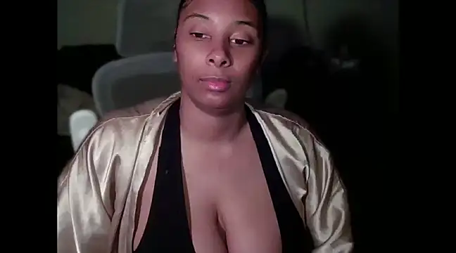 Snapshot of sassyslayz chatting on March 15, 6:25 am sassyslayz online show from March 15, 6:25 am