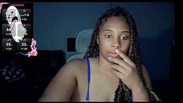 Snapshot of sassyslayz chatting on October 20, 2:34 am sassyslayz online show from October 20, 2:34 am