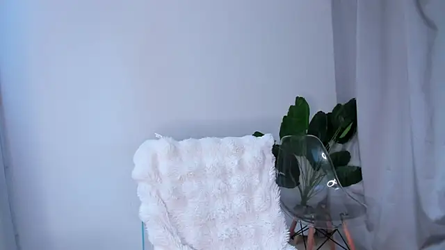 roxy pk  online show from March 20, 8:19 pm