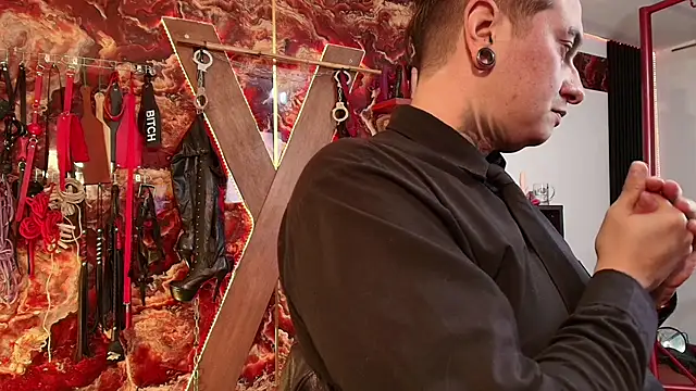 boy n girl online show from March 17, 11:00 am