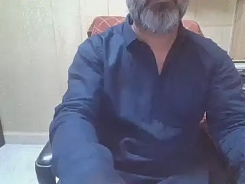 hairymaster95 online show from April 11, 3:55 am