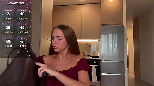 Snapshot of Megan_Nilson chatting on July 14, 5:29 pm Megan Nilson online show from July 14, 5:29 pm