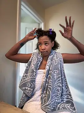 Cum2Charm online show from February 19, 4:22 pm