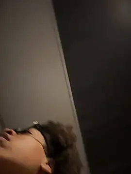 Cum2Charm online show from March 11, 5:38 am