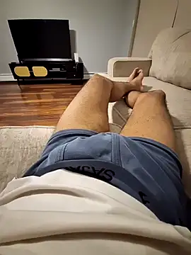 Snapshot of YourPersonall chatting on April 15, 2:07 am YourPersonall online show from April 15, 2:07 am