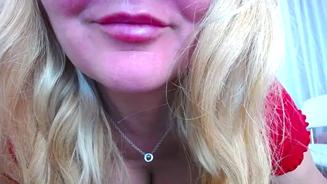 Snapshot of faceless_ chatting on February 15, 11:08 am faceless online show from February 15, 11:08 am