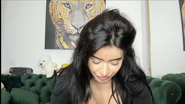 Snapshot of AnnaKarin chatting on February 25, 11:00 pm AnnaKarin online show from February 25, 11:00 pm