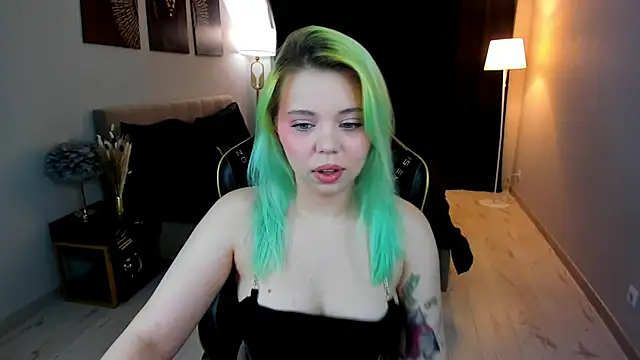 EnergyBunny 1 online show from November 8, 6:18 pm