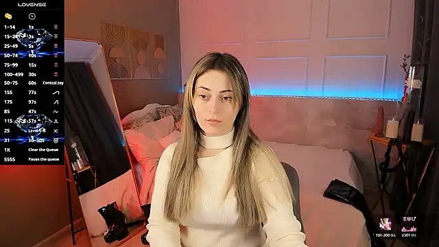 KylieMellow online show from February 22, 5:08 am