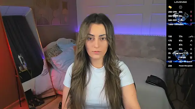KylieMellow online show from July 8, 5:34 am