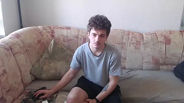 Remy Miles online show from February 7, 7:50 am