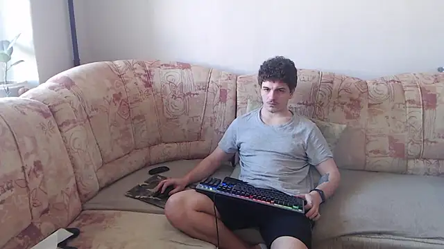 Remy Miles online show from February 11, 7:54 am