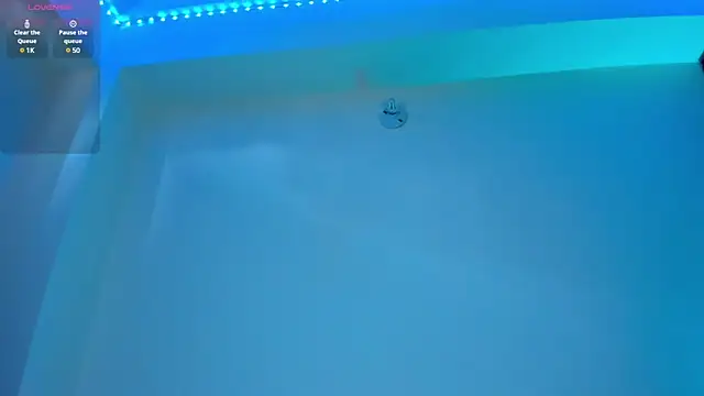 Snapshot of divinesalome chatting on December 12, 3:37 pm divinesalome online show from December 12, 3:37 pm