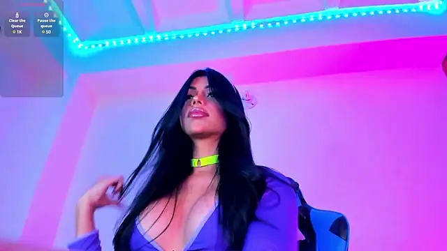 Snapshot of divinesalome chatting on February 8, 8:53 pm divinesalome online show from February 8, 8:53 pm