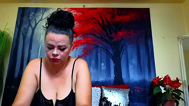 ElizabethEven online show from September 12, 7:36 pm