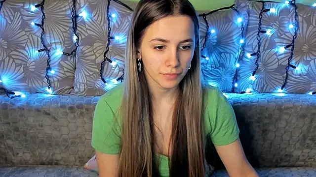 MaggieCake online show from December 20, 7:12 am