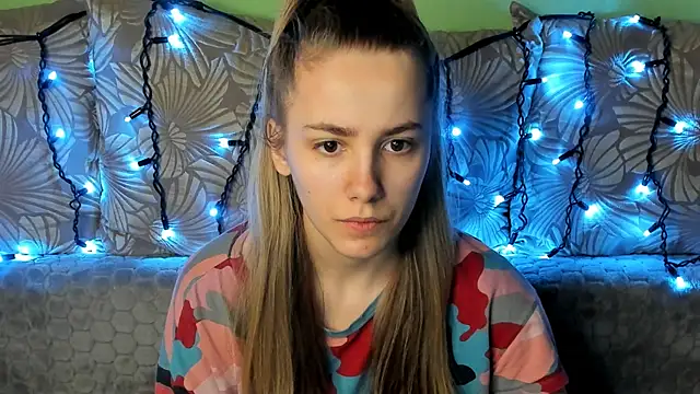 MaggieCake online show from January 30, 5:30 am