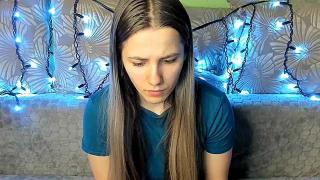 MaggieCake online show from February 17, 3:15 am