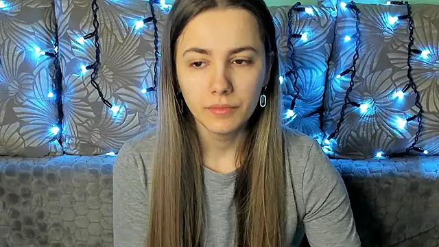 MaggieCake online show from February 28, 6:10 am