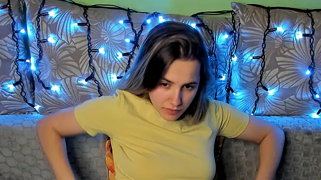 MaggieCake online show from February 14, 12:40 am