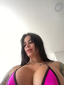 LaraHenao online show from February 4, 3:51 pm