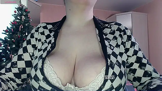 Snapshot of Mrs_Dream chatting on May 4, 10:00 am Mrs Dream online show from May 4, 10:00 am