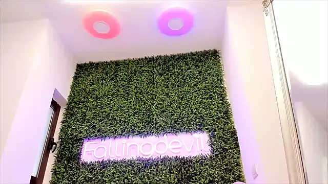 realhotfallingdevil online show from February 20, 12:47 pm