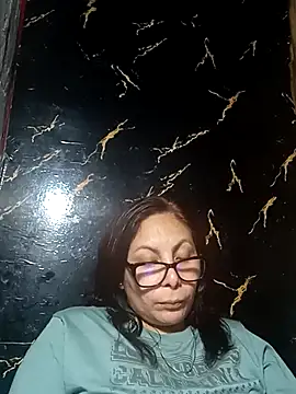 Snapshot of Anypink chatting on November 4, 2:21 am Anypink online show from November 4, 2:21 am