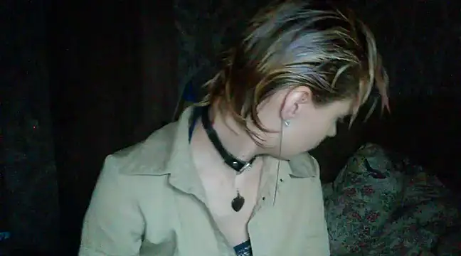 WildMissNiks online show from December 20, 10:05 am