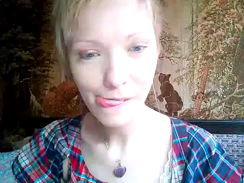 WildMissNiks online show from January 19, 9:44 am