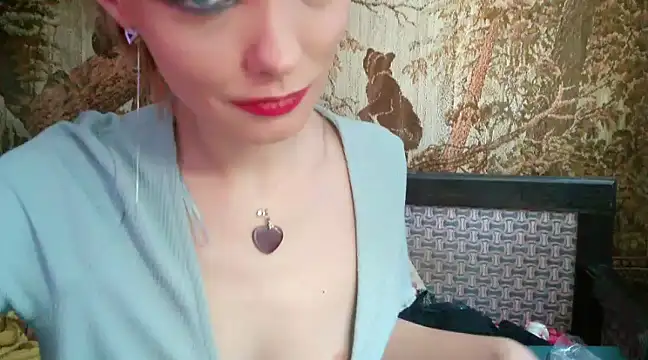 WildMissNiks online show from February 18, 11:33 am