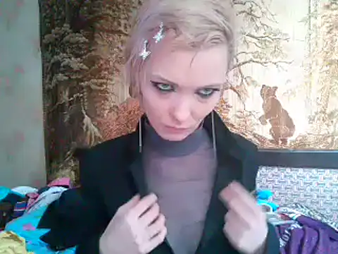 WildMissNiks online show from March 5, 11:06 am