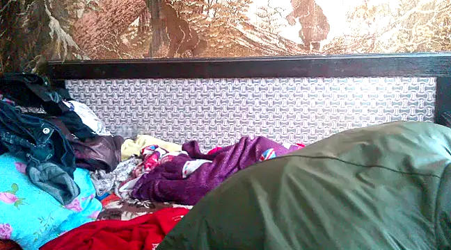 WildMissNiks online show from March 11, 12:06 pm