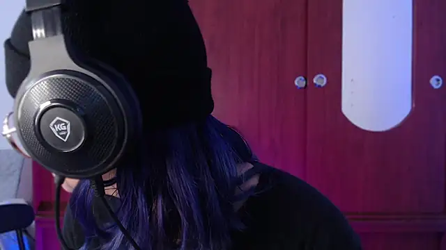 Raventh  online show from April 4, 11:18 am