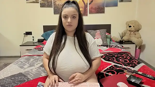 adelline online show from January 14, 9:42 pm