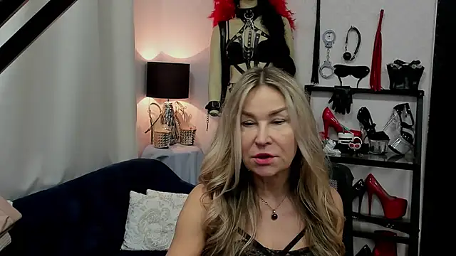 crystaLUX online show from February 3, 5:51 am