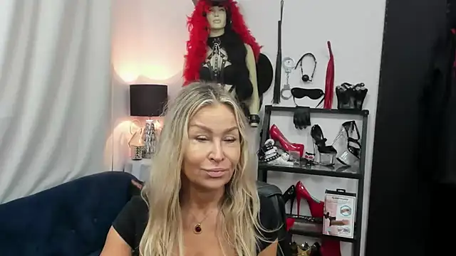 crystaLUX online show from September 18, 4:25 am