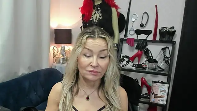 crystaLUX online show from April 17, 4:37 am